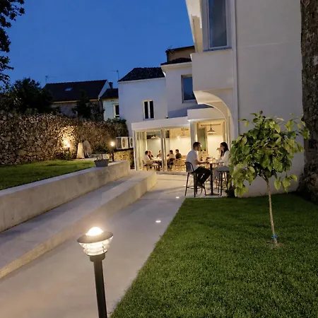 Lembranza Otel *